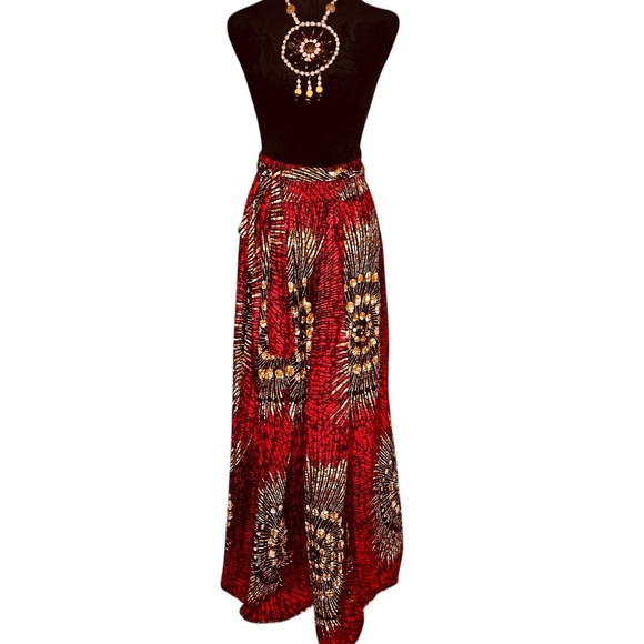 FT Inc Dresses & Skirts - FT INC Maxi Skirt Colorful Ethic Red African Print w/Pockets One Size fits Most